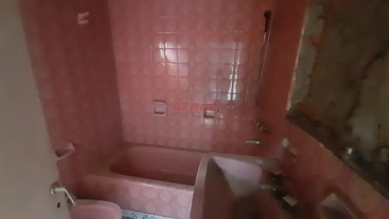 Casa en venta en Tucuman Nº 2356 e/ J.M. de Rosas y Palacios