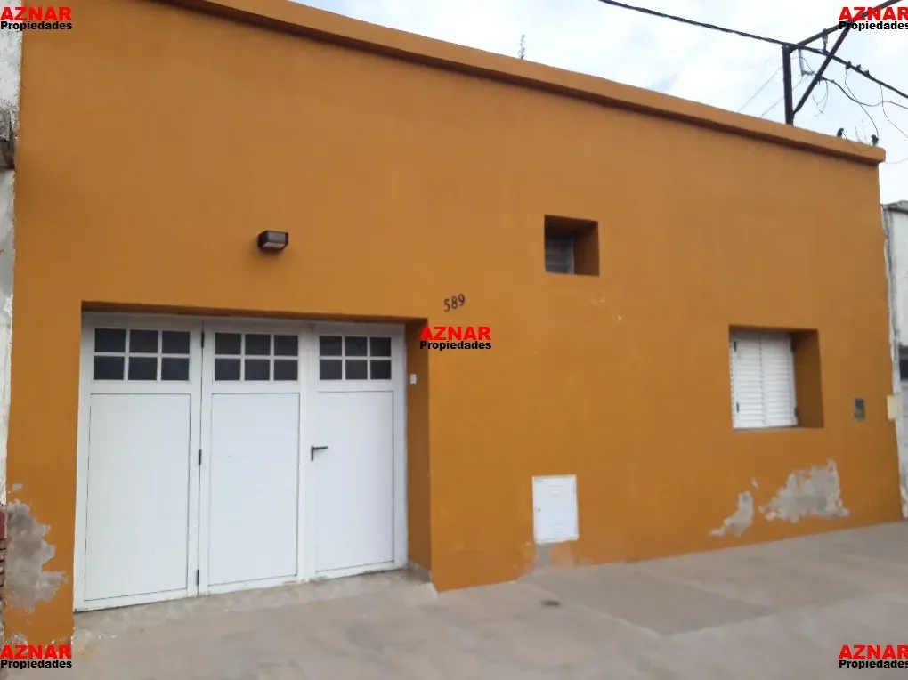 Casa en venta en J.M. de Rosas Nº 589 e/ Catamarca y Tucuman