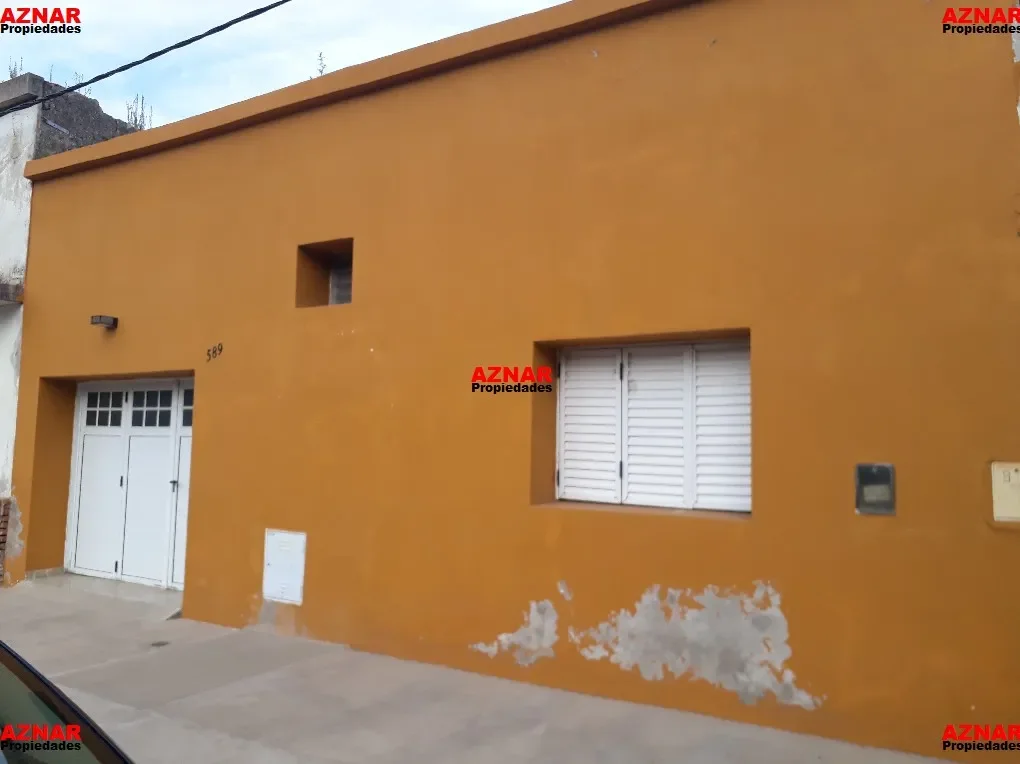 Casa en venta en J.M. de Rosas Nº 589 e/ Catamarca y Tucuman