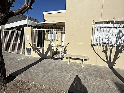 Casa Urquiza 1700 e/Laprida y Maroni