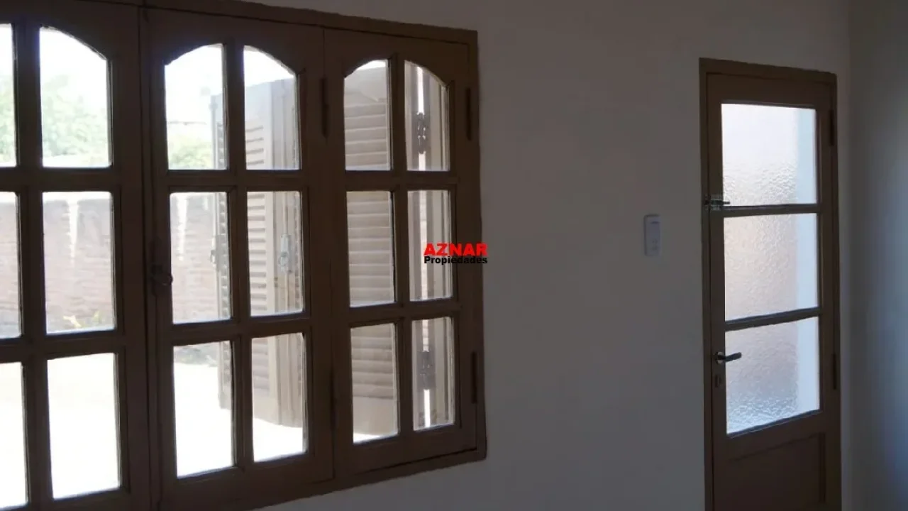 Casa en venta en J.M. de Rosas Nº 589 e/ Catamarca y Tucuman