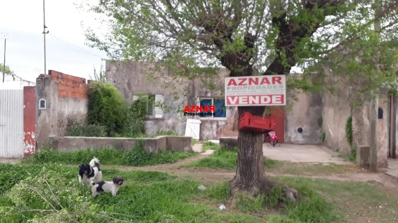 Casa en venta en calle Giacinti Nº 171 e/ R. de Escalada y Gral. Paz