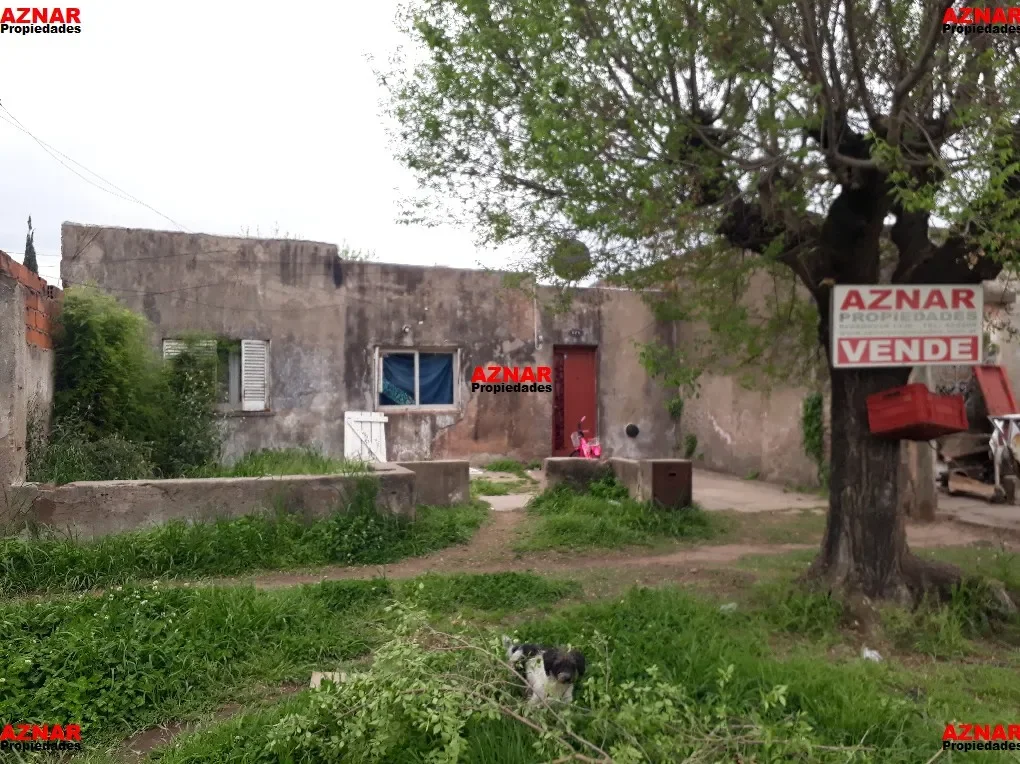 Casa en venta en calle Giacinti Nº 171 e/ R. de Escalada y Gral. Paz