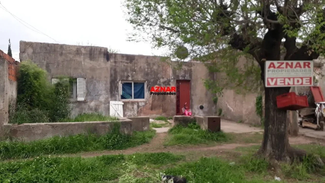 Casa en venta en calle Giacinti Nº 171 e/ R. de Escalada y Gral. Paz