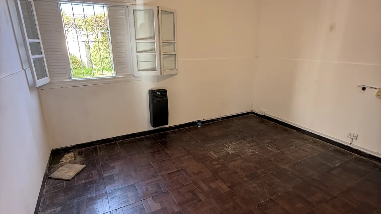 Casa Urquiza 1700 e/Laprida y Maroni