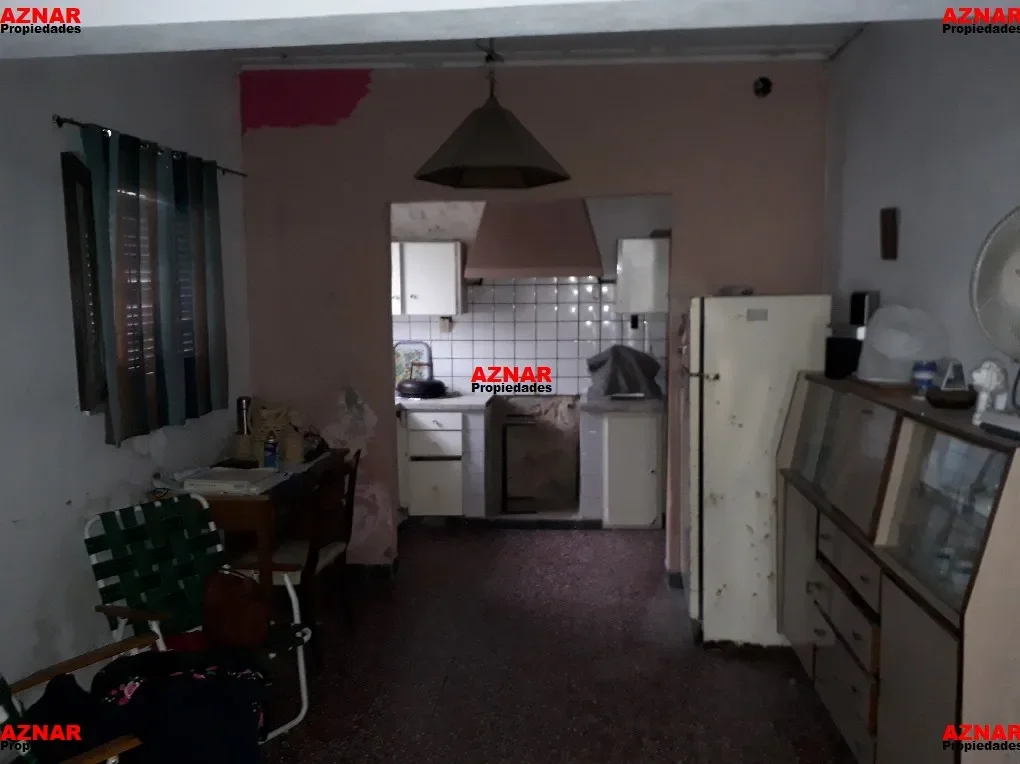 Casa en venta en calle Ameghino Nº 1541 e/ Brandsen y Quiroga