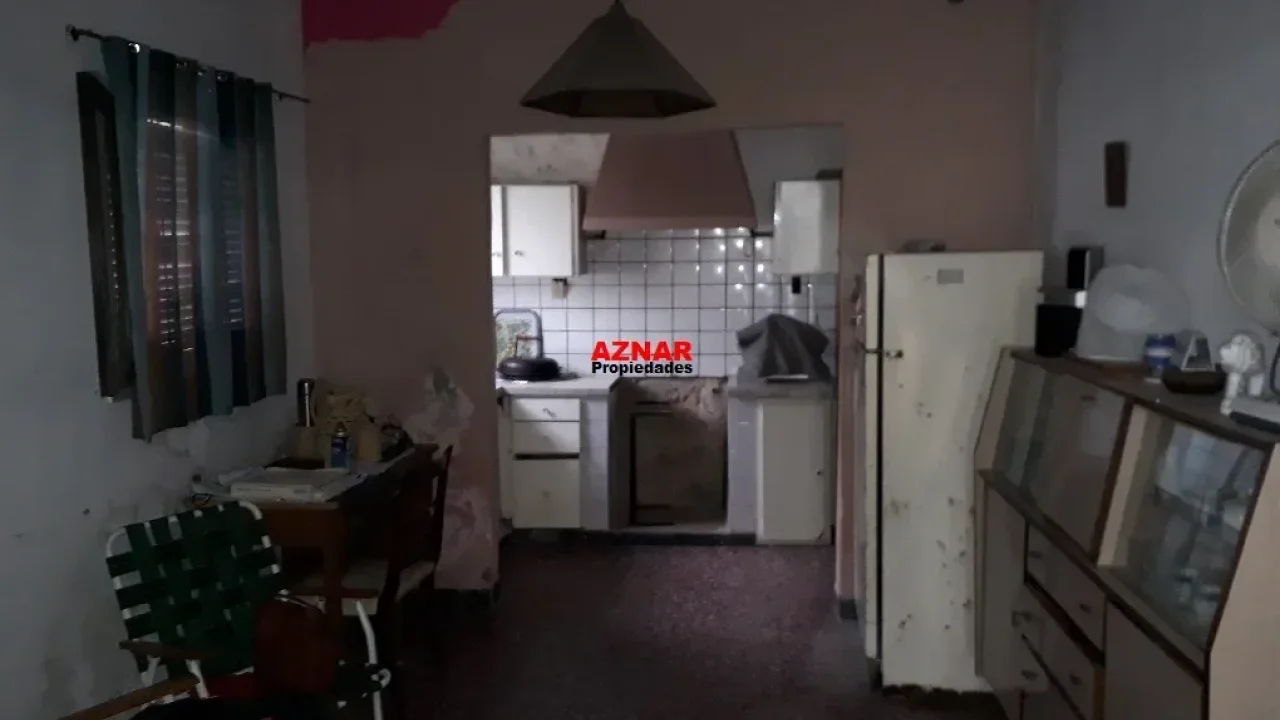 Casa en venta en calle Ameghino Nº 1541 e/ Brandsen y Quiroga
