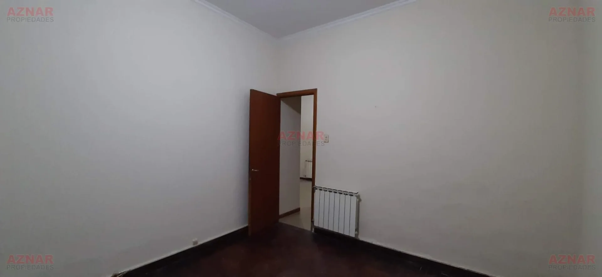 Casa en venta en calle Elizondo Nº 2276 e/ Olavarria y Entre Rios