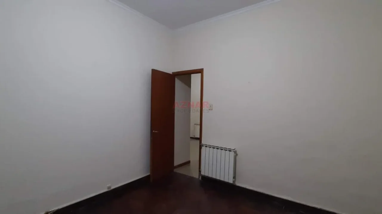 Casa en venta en calle Elizondo Nº 2276 e/ Olavarria y Entre Rios