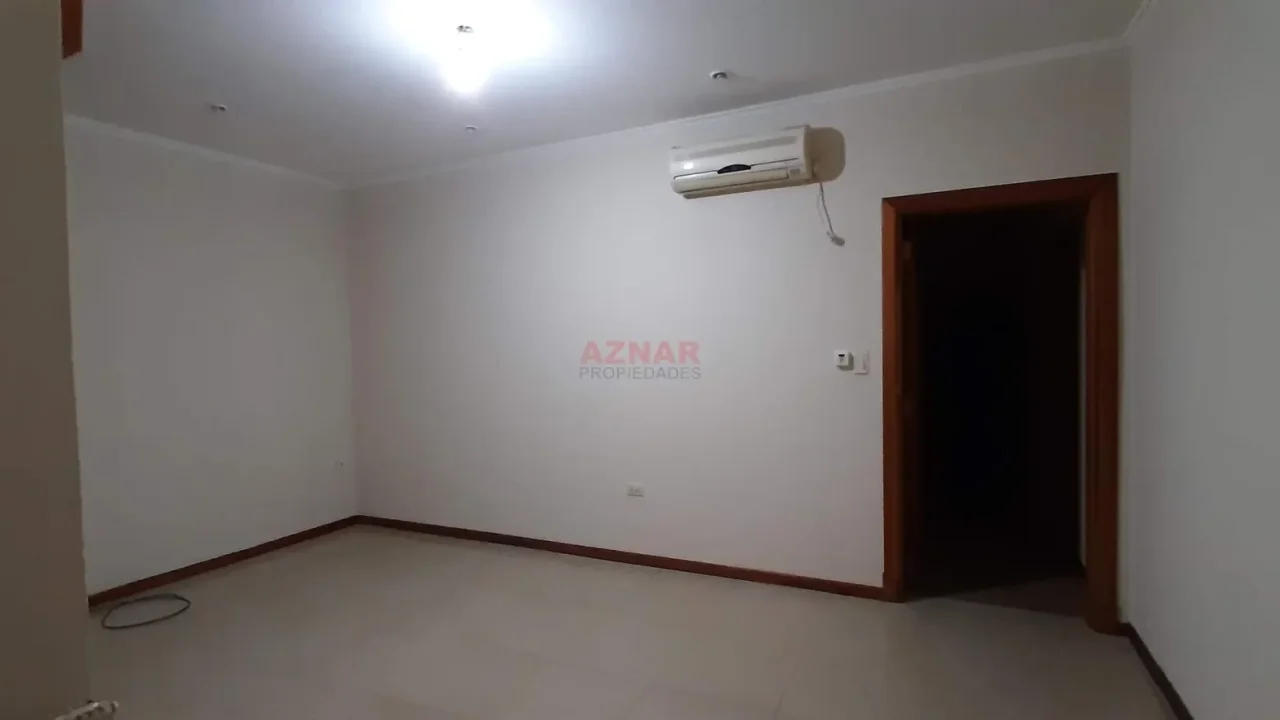 Casa en venta en calle Elizondo Nº 2276 e/ Olavarria y Entre Rios