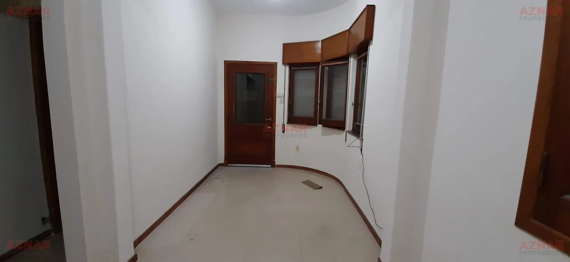 Casa en venta en calle Elizondo Nº 2276 e/ Olavarria y Entre Rios