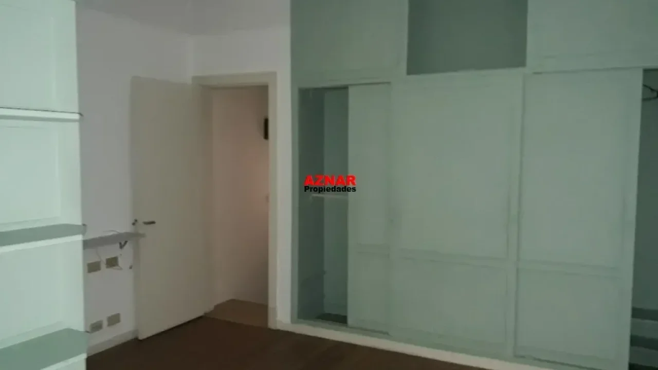 Casa en venta en calle Italia Nº 39 e/ Pellegrini y Rivadavia