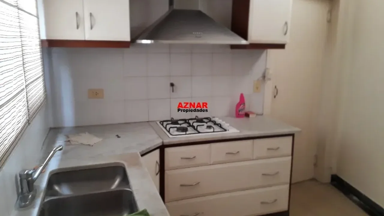 Casa en venta en calle Italia Nº 39 e/ Pellegrini y Rivadavia