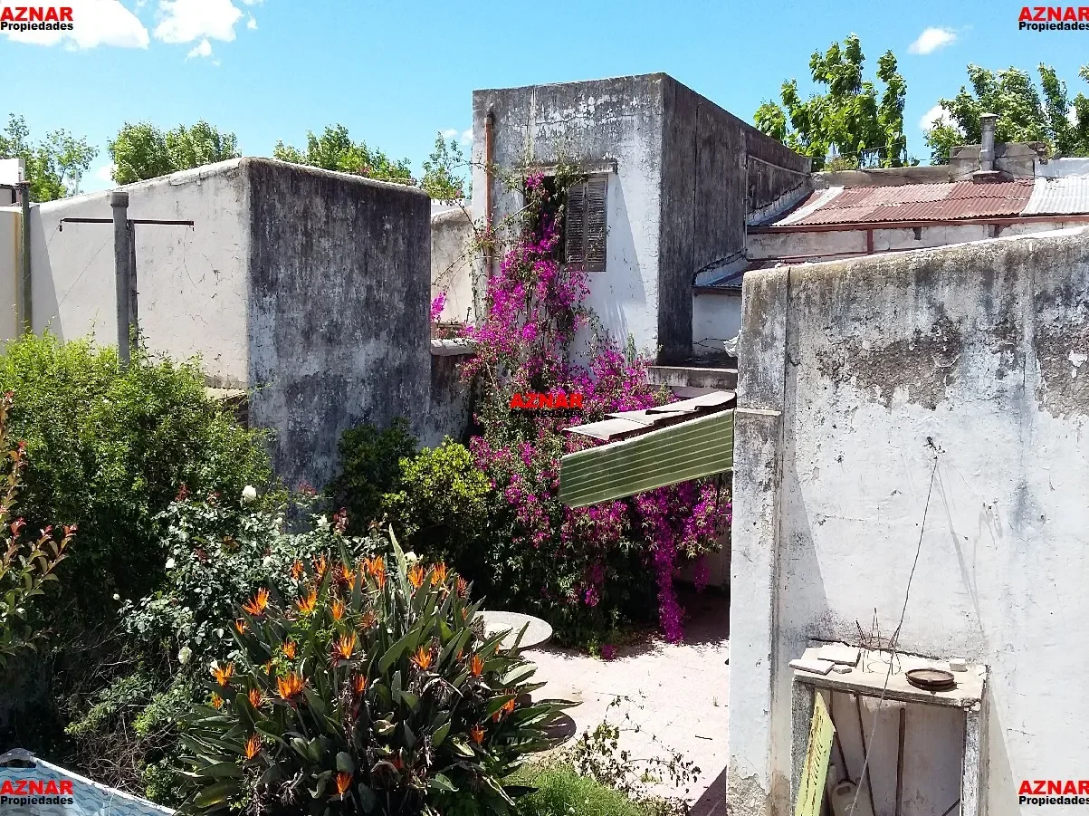 Casa en venta en Irigoyen Nº 158 e/ Pellegrini y Belgrano