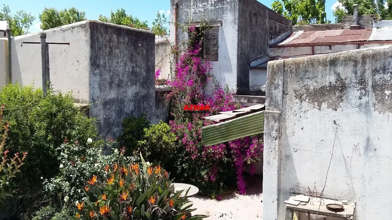 Casa en venta en Irigoyen Nº 158 e/ Pellegrini y Belgrano