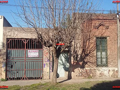 Casa en venta en calle Tucumán Nº 2265 e/ F. Argentinos y J.M.Rosas