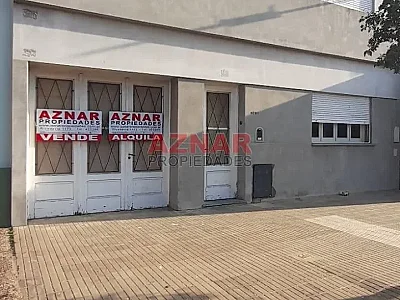 Casa en Alquiler en R. de Esacalada Nº 1237 e/ Macaya y Nuñez