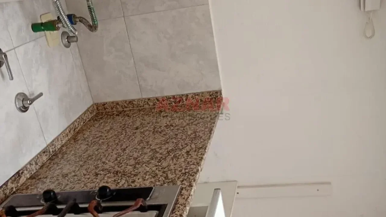 Departamento en alquiler en 12 de Octubre N° 1235 e/ Alsina y Mitre