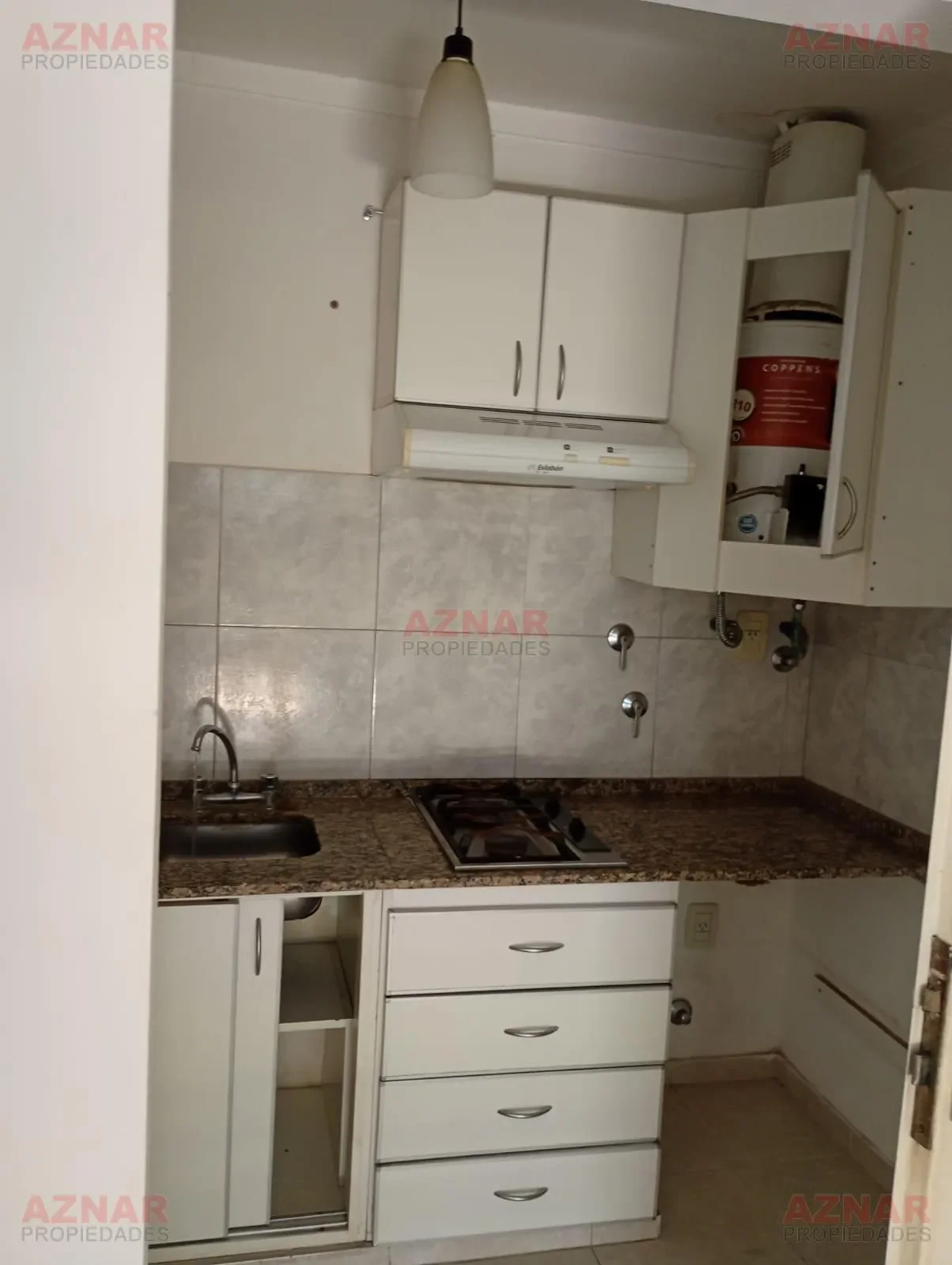 Departamento en alquiler en 12 de Octubre N° 1235 e/ Alsina y Mitre