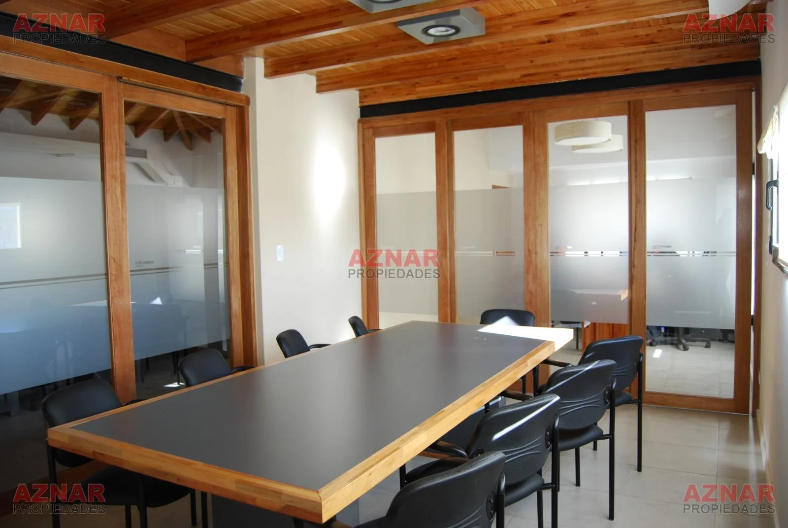 Oficinas comerciales y administrativas en Alquiler en Elizondo Nº 2870