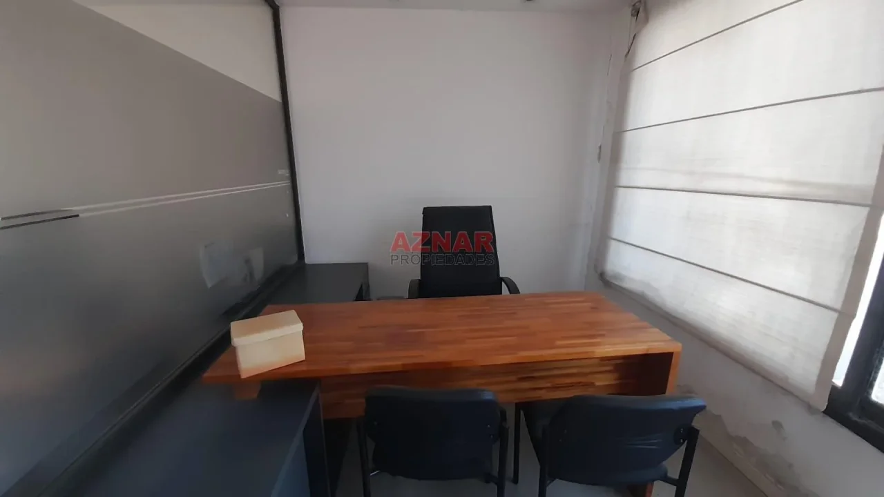 Oficinas comerciales y administrativas en Alquiler en Elizondo Nº 2870