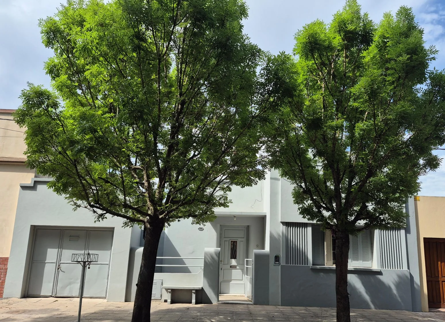 Casa en Alem al 1565 e/Brandsen y Quiroga