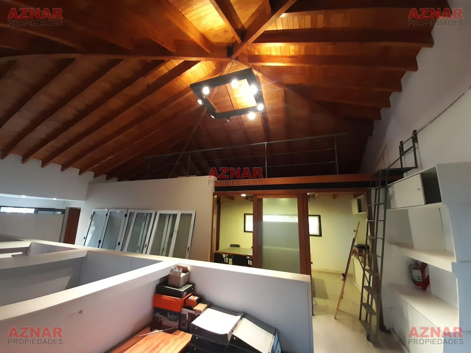 Oficinas comerciales y administrativas en Alquiler en Elizondo Nº 2870