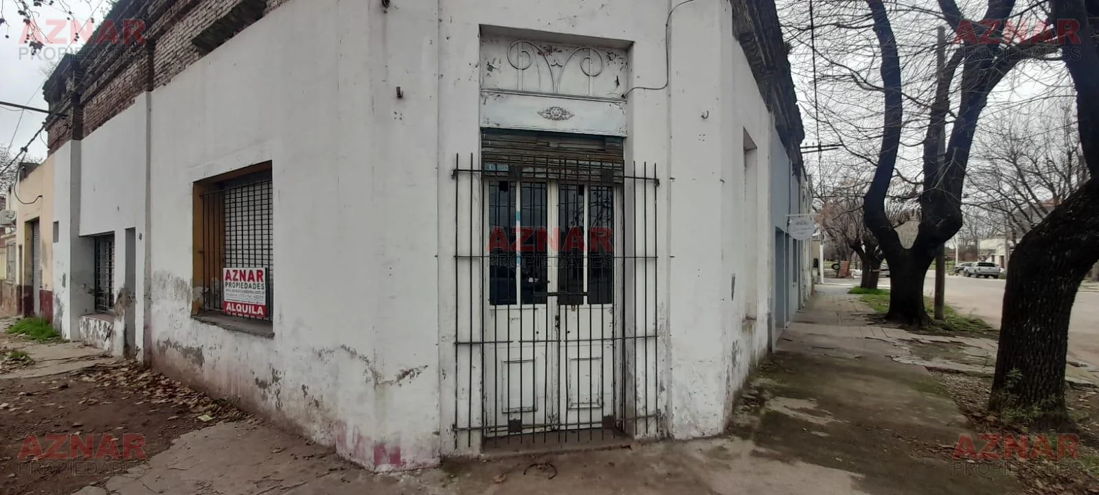 Local en alquiler en Irigoyen esquina 12 de Octubre