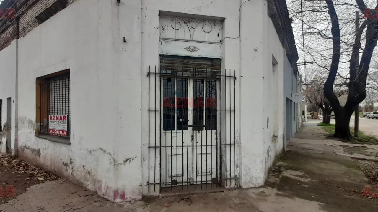 Local en alquiler en Irigoyen esquina 12 de Octubre