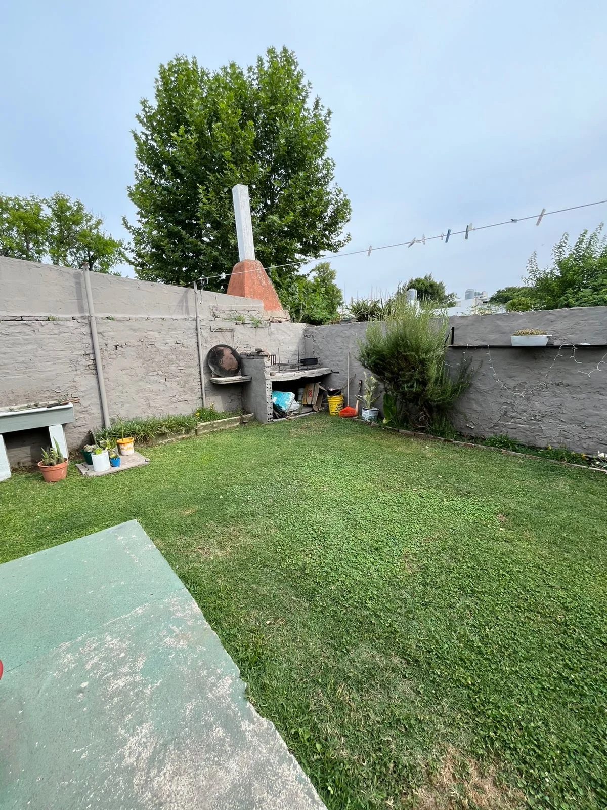 Casa en Alem al 1565 e/Brandsen y Quiroga