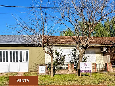 CASA EN VENTA | LA CUMPARCITA 1725