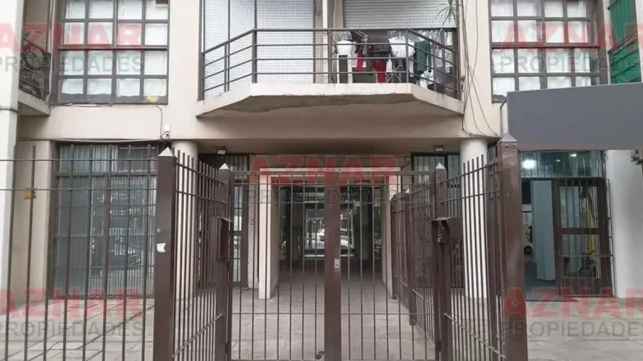 Departamento en venta en Avenida San Juan N°2729 e/ Jujuy y Catamarca-San Cristóbal - (Comuna 15 - CABA)