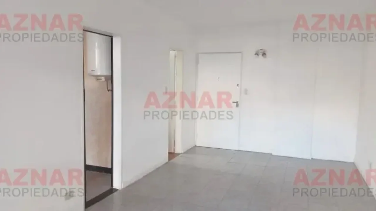 Departamento en venta en Avenida San Juan N°2729 e/ Jujuy y Catamarca-San Cristóbal - (Comuna 15 - CABA)