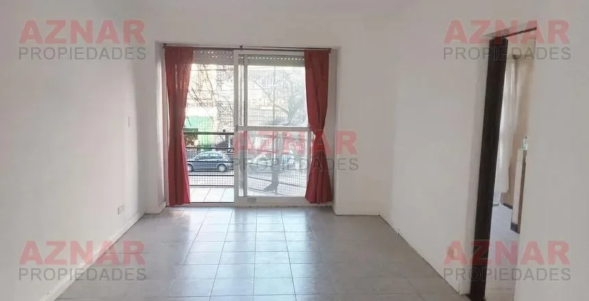 Departamento en venta en Avenida San Juan N°2729 e/ Jujuy y Catamarca-San Cristóbal - (Comuna 15 - CABA)