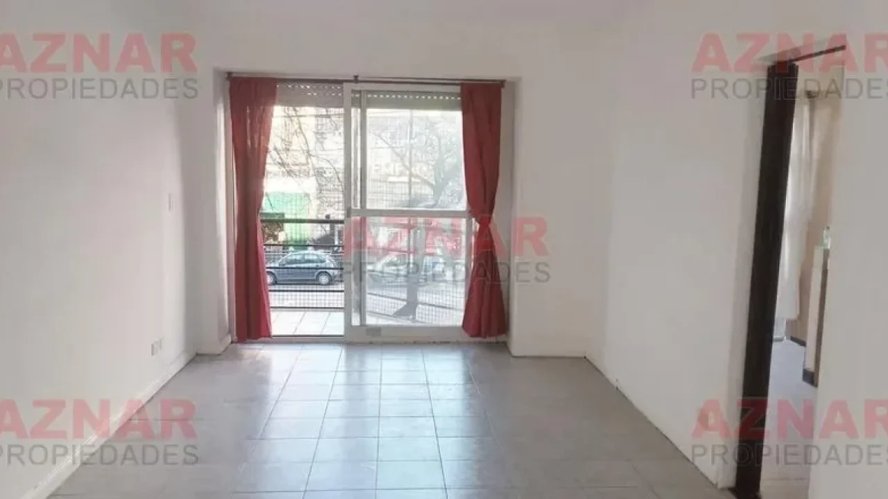 Departamento en venta en Avenida San Juan N°2729 e/ Jujuy y Catamarca-San Cristóbal - (Comuna 15 - CABA)