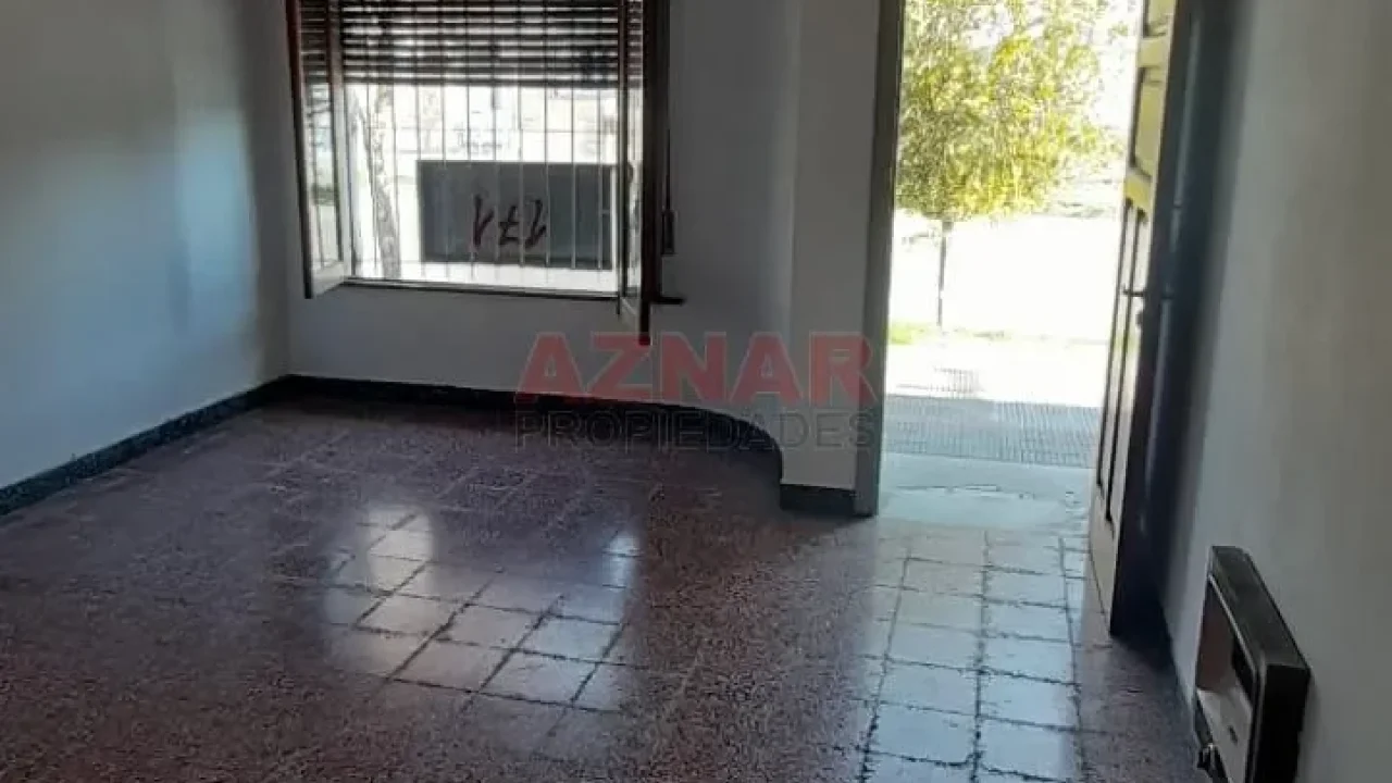 Casa en venta en San Martin N° 838 e/ Roca y El Pampero