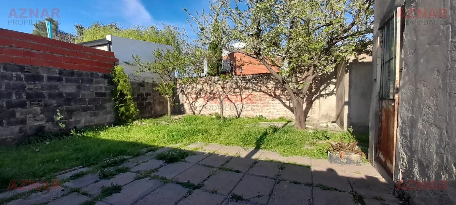 Casa en venta en San Martin N° 838 e/ Roca y El Pampero