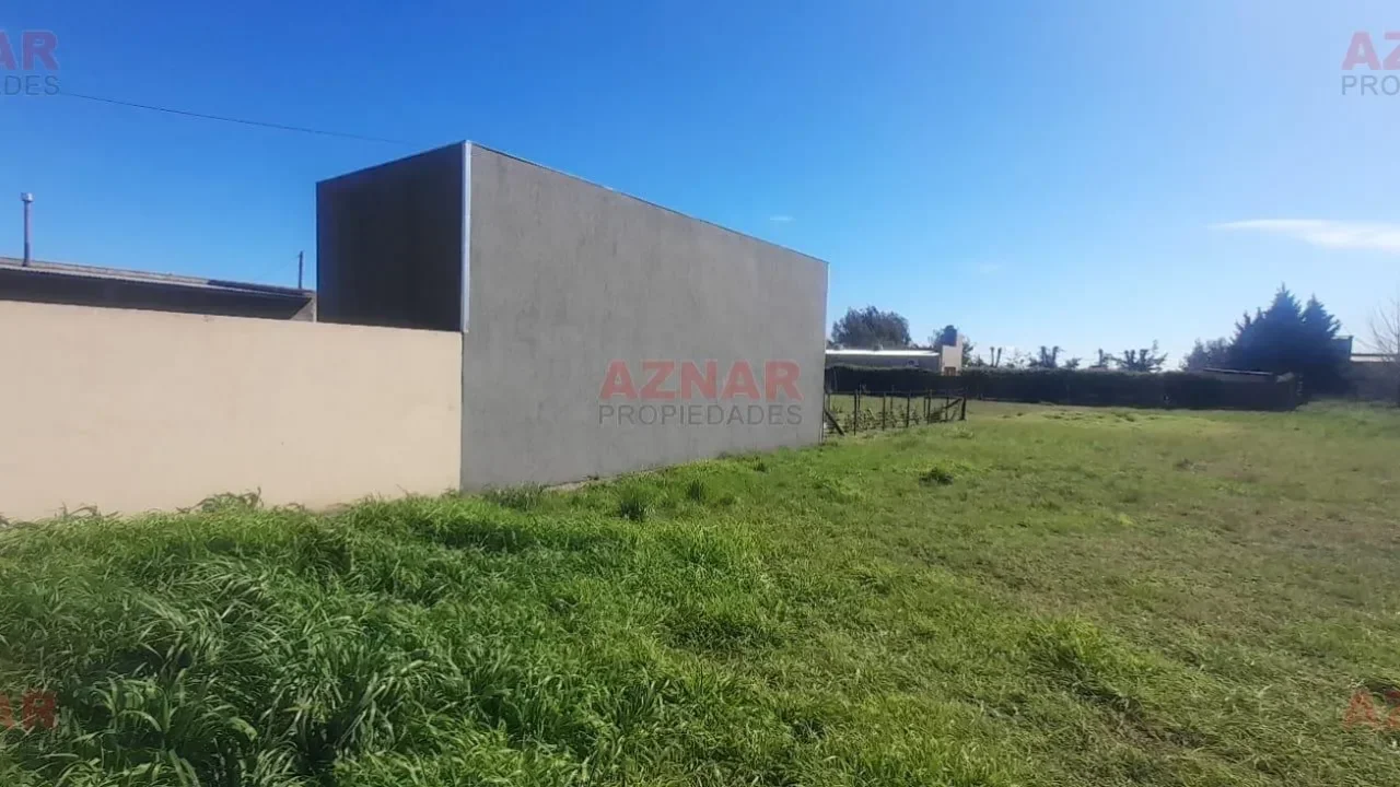 Terreno en venta en Rivadavia N° 3310 e/ Bosco de Garcia y Los Ceibos