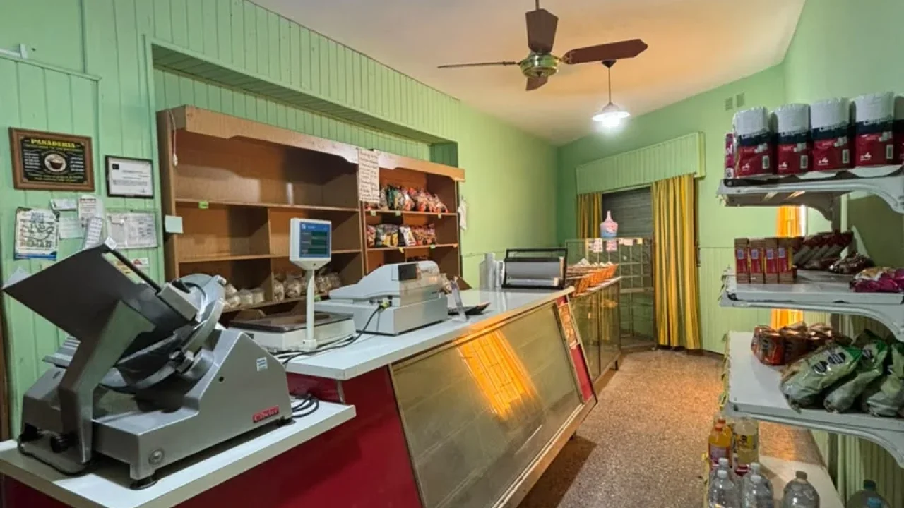 VENTA | LOCAL COMERCIAL + VIVIENDA