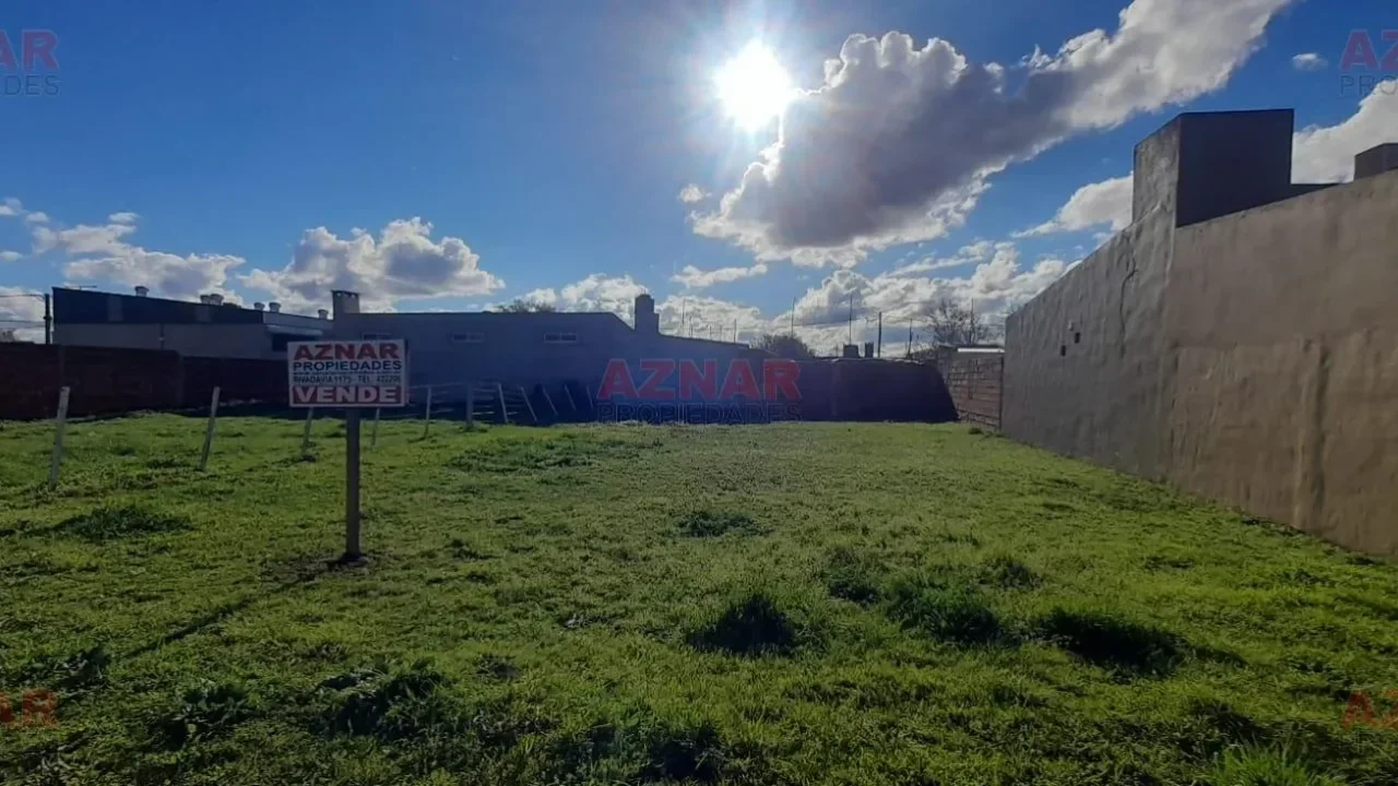 Terreno en Venta en calle Esperanza N°1050 e/ San Martin y R. Escalada