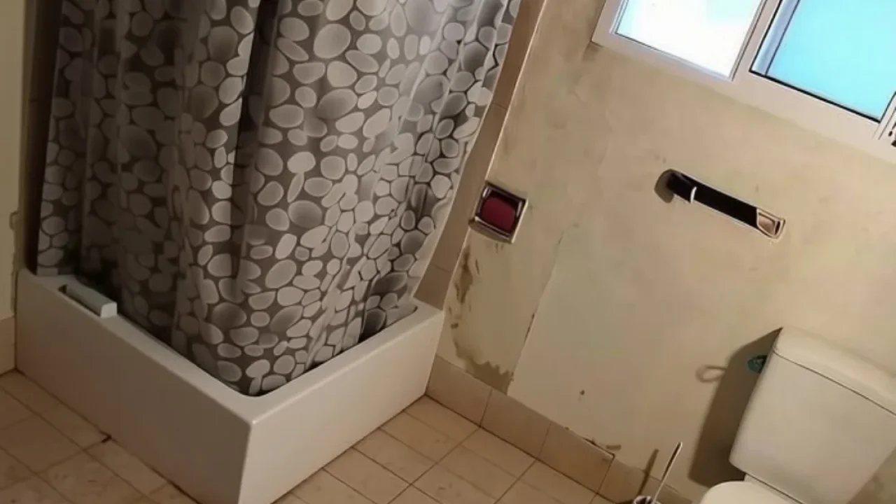 EN VENTA ➡️ CASA CON GRAN TERRENO Y PILETA