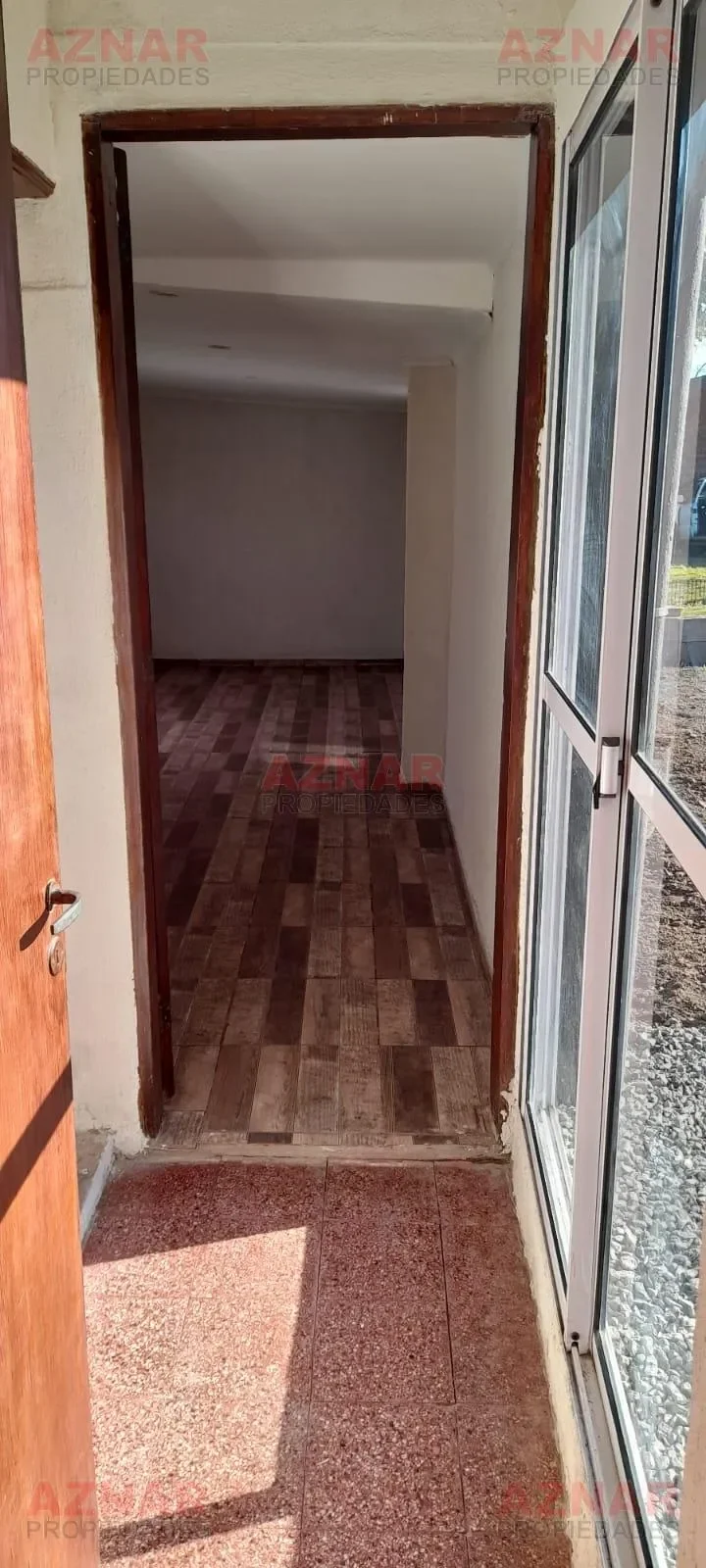 Casa en alquiler en Sarmiento N° 1739 ¨A¨ e/ Maroni y Laprida
