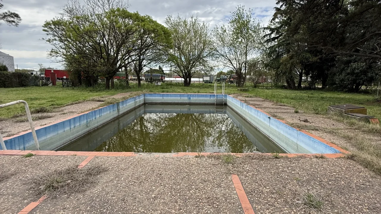 Casa Quinta en Venta Quenard y Rio de La Plata