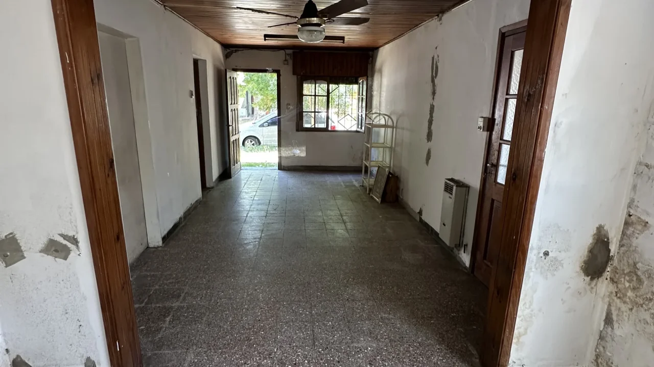 Casa Quiroga al 600 e/ Urquiza y Moreno