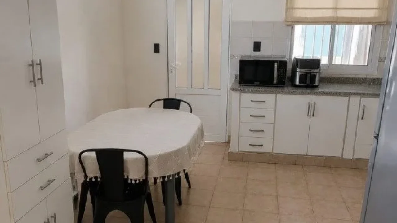 CASA EN VENTA LAVALLE Y SALTA