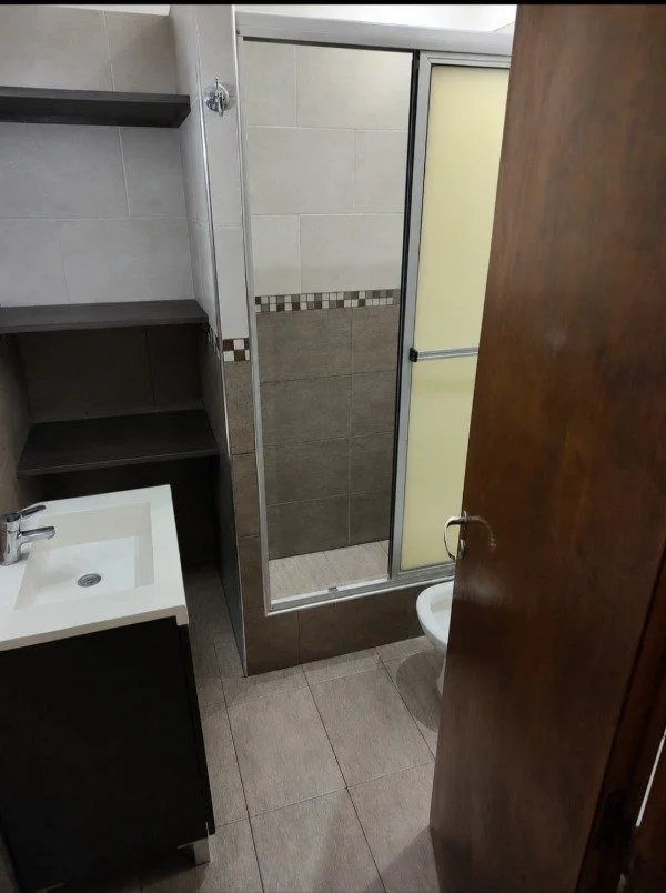 CASA EN VENTA LAVALLE Y SALTA
