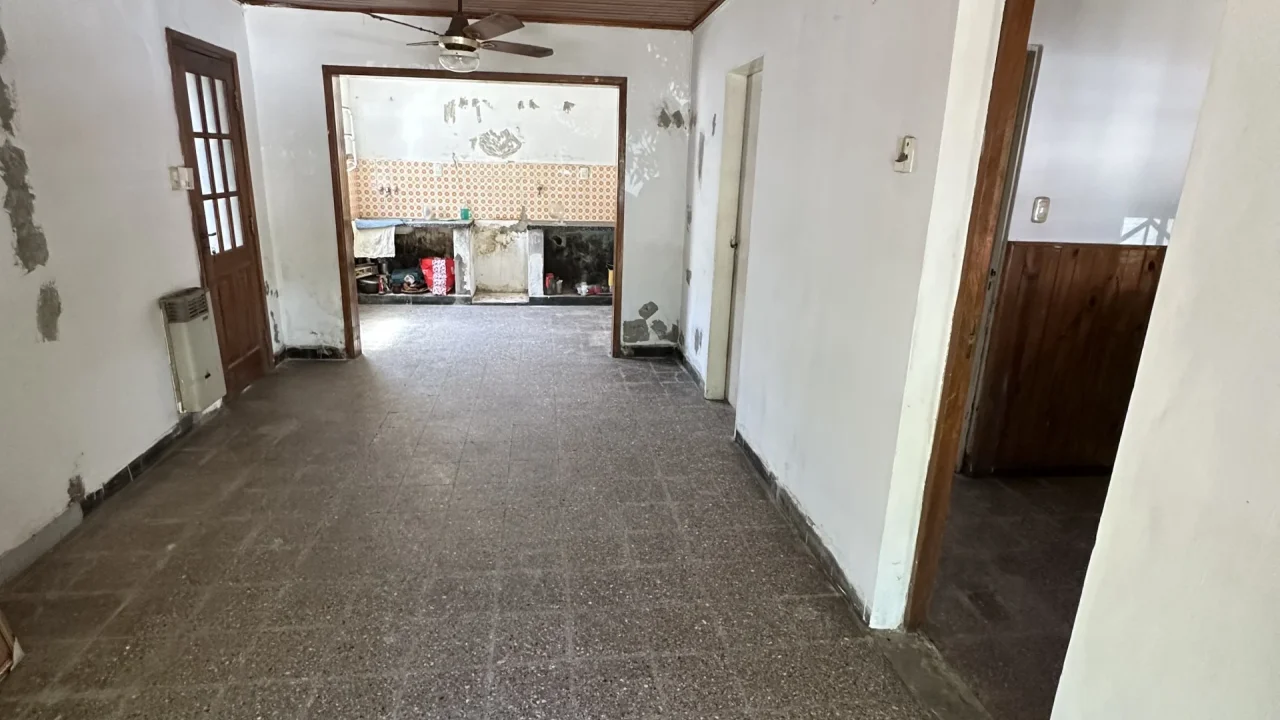 Casa Quiroga al 600 e/ Urquiza y Moreno