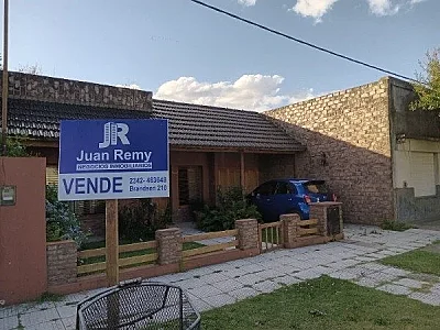 CASA EN VENTA SANTA MARIA 381