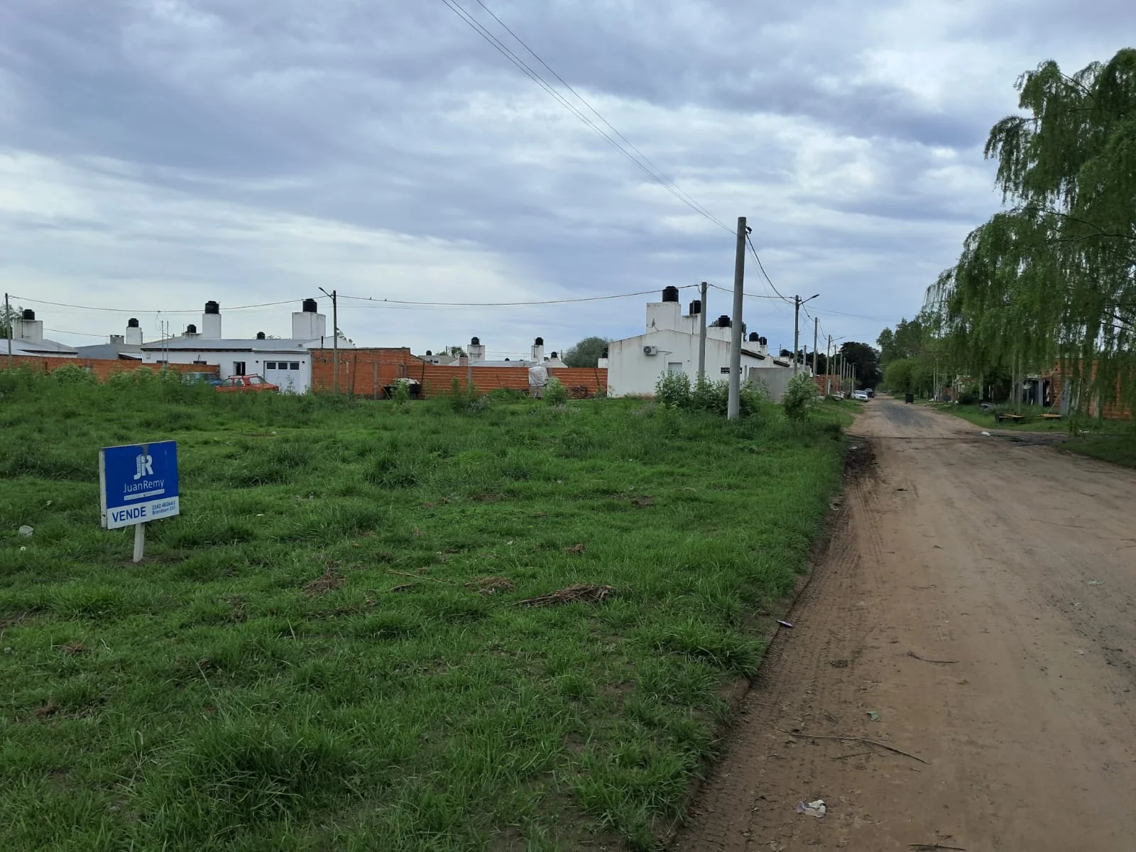 LOTE EN BARRIO LAS VIOLETAS