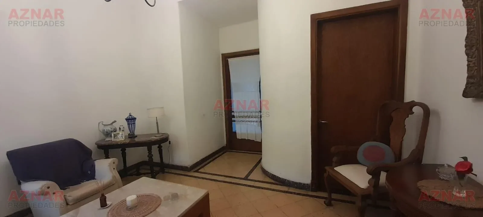 Casa en venta en Suarez N° 172 e/ Pellegrini y Belgrano